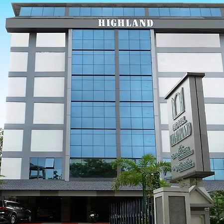 Hotel Highland 트리반드룸 외부 사진